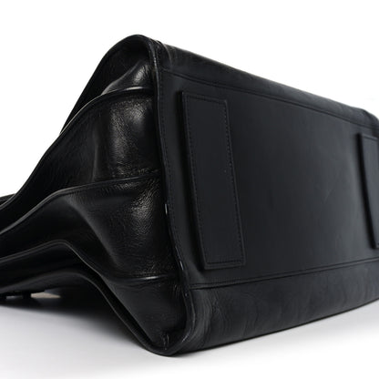 Saint Laurent Textured Patent Large Souple Sac De Jour Black 10 of 11