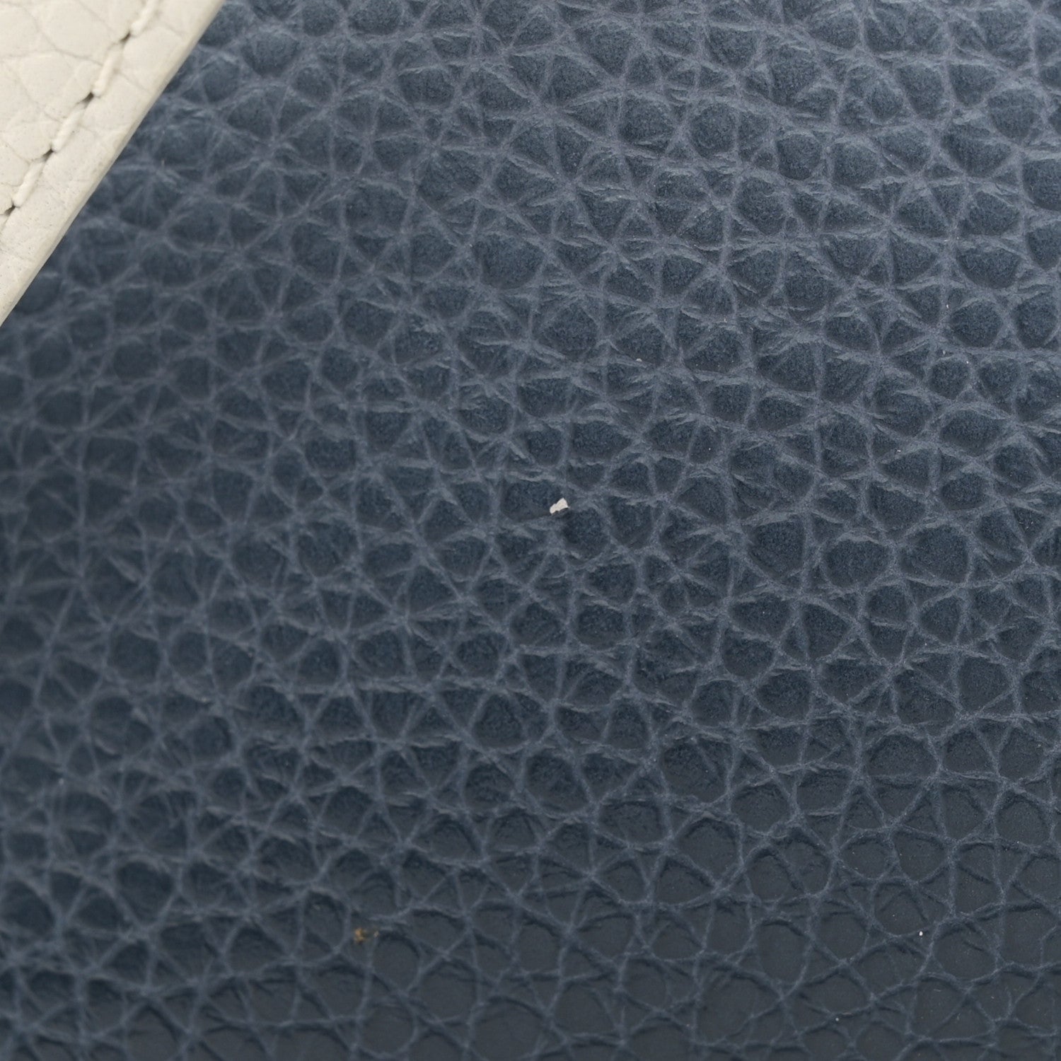 Louis Vuitton Taurillon Capucines PM Blue Marine 11 of 13