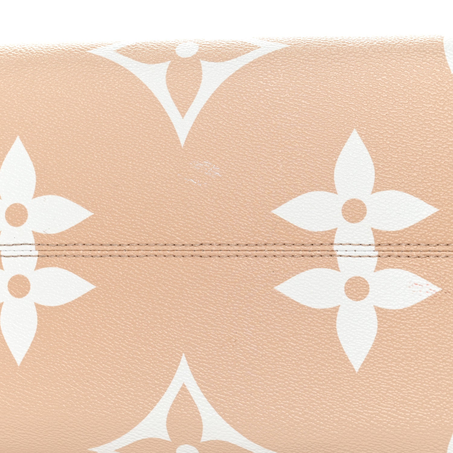 Louis Vuitton Monogram Giant By The Pool Onthego GM Brume 14 of 14