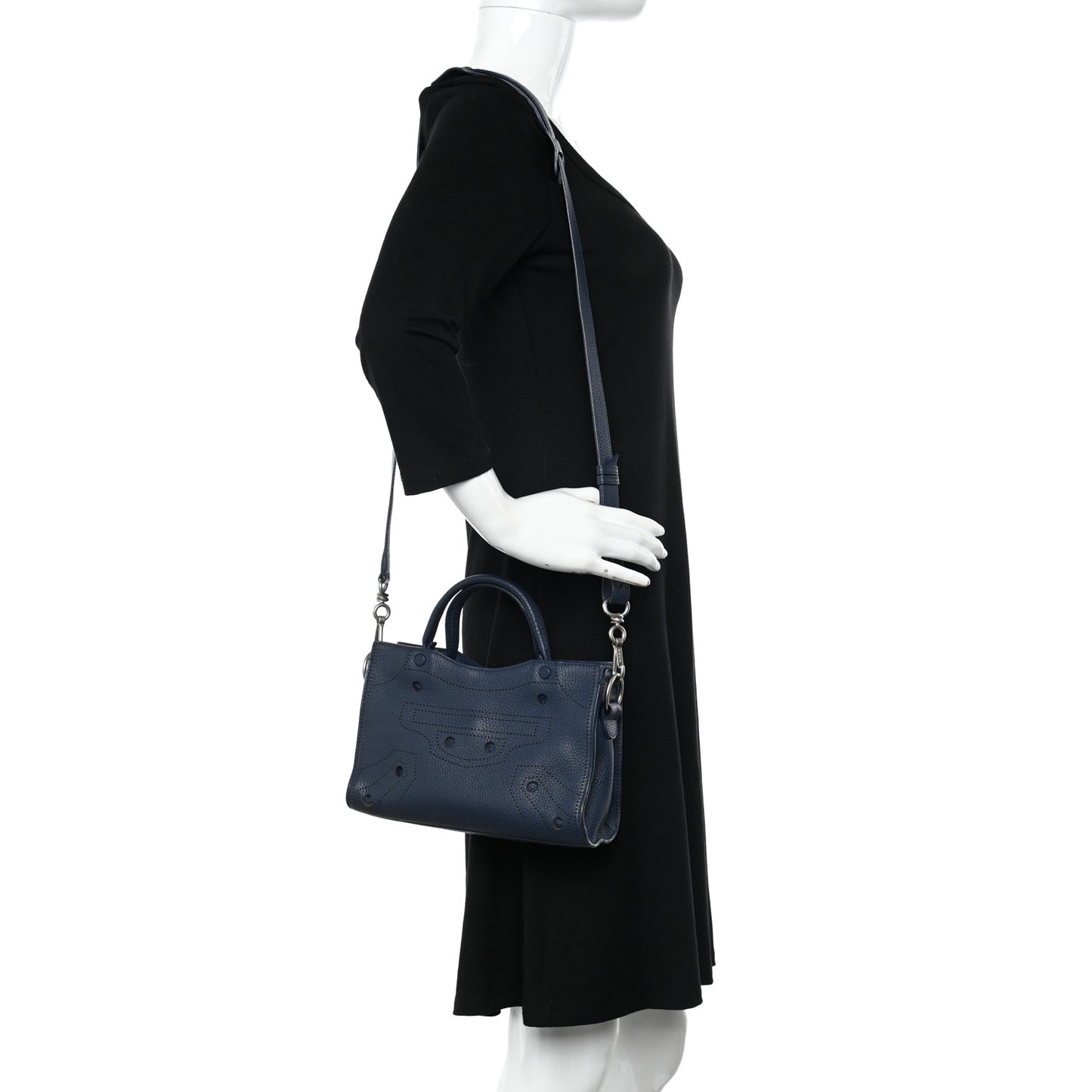 Veau Grana Perforated Blackout Hardware Nano City Bleu Profond