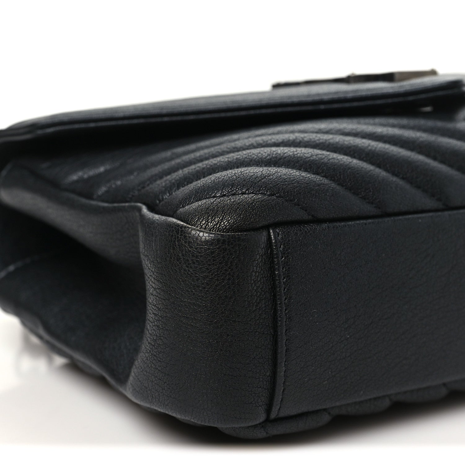 Saint Laurent Sheepskin Matelasse Chevron Monogram Medium College Bag Black 9 of 10