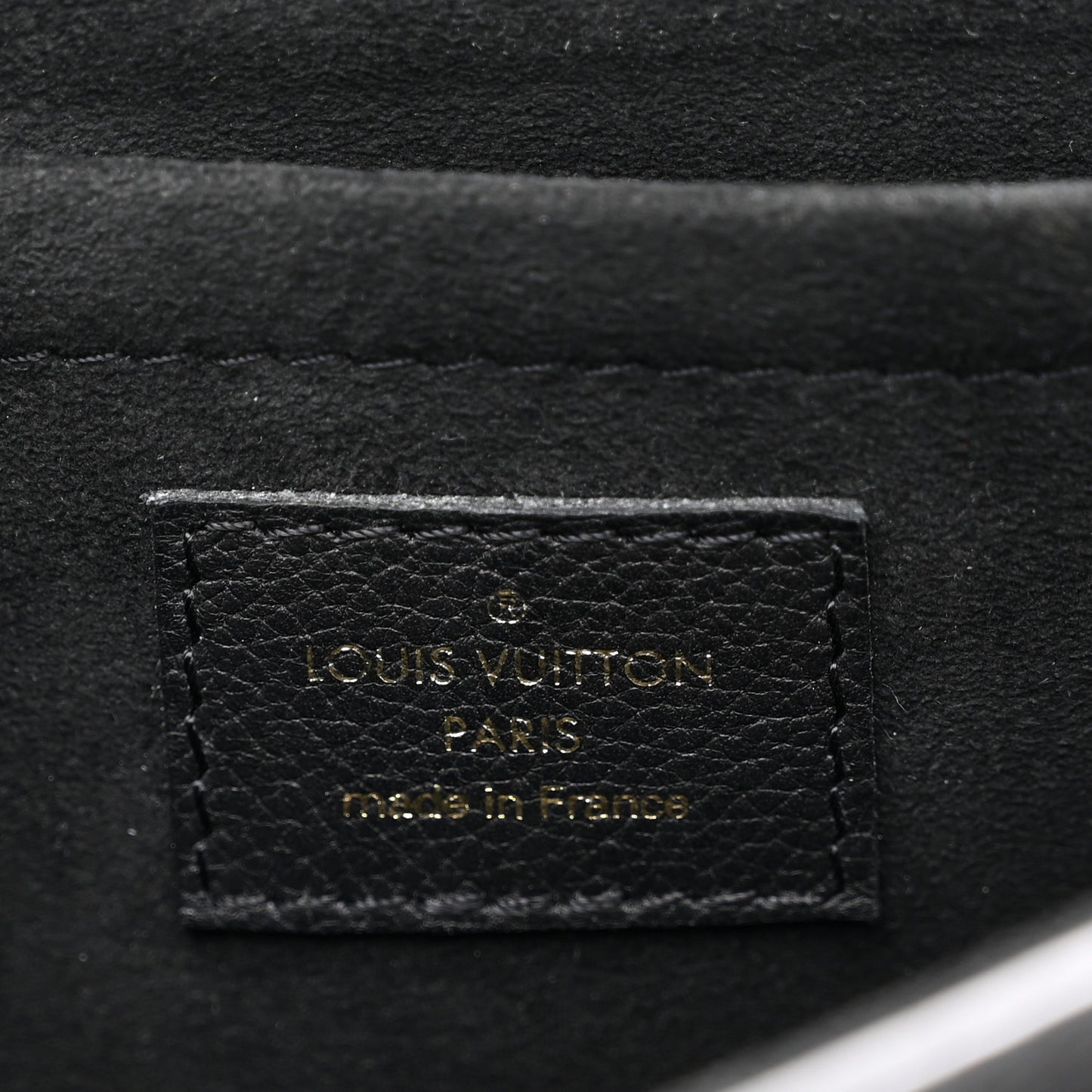 Grained Calfskin Lockme Tender Black