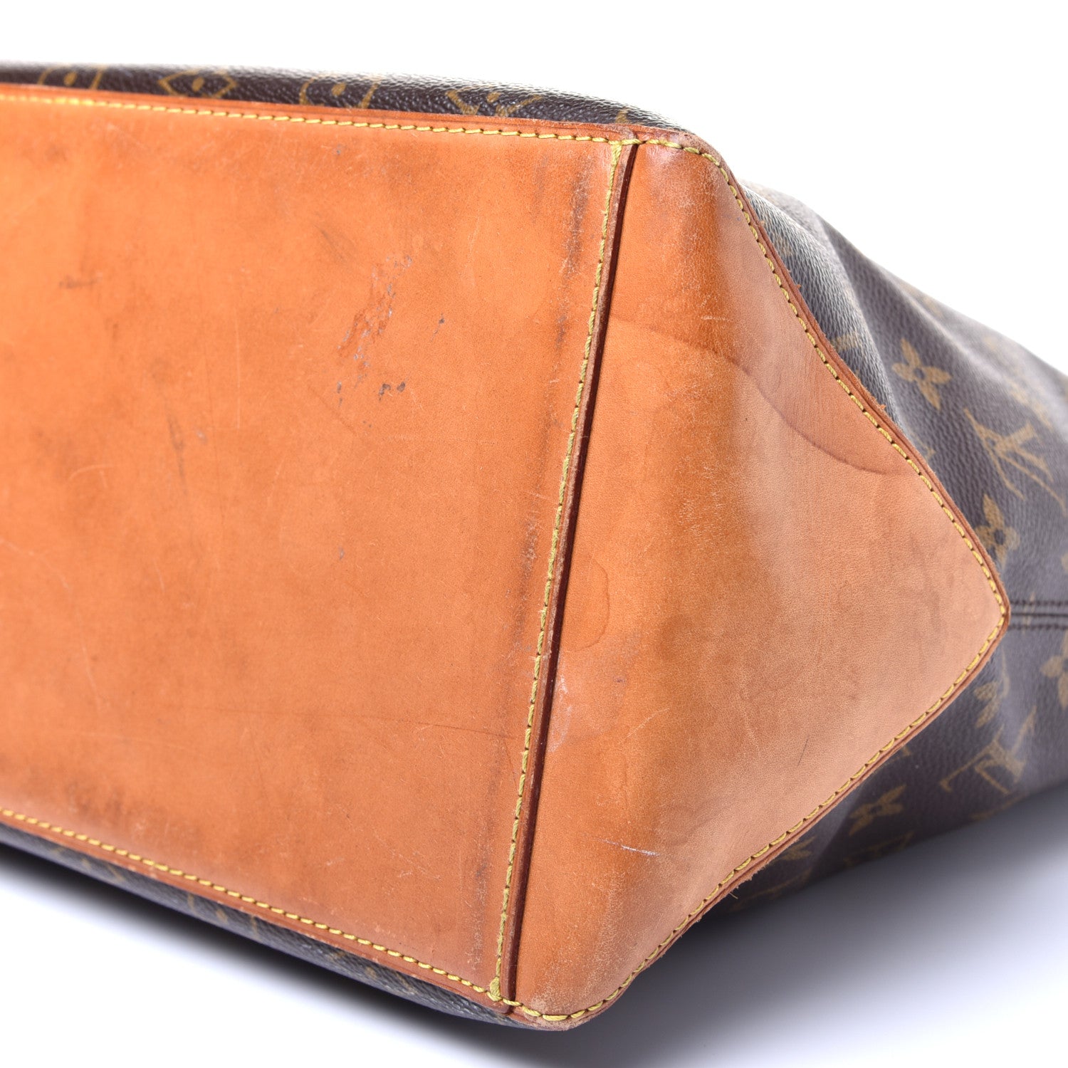 Louis Vuitton Monogram Cabas Mezzo 9 of 13