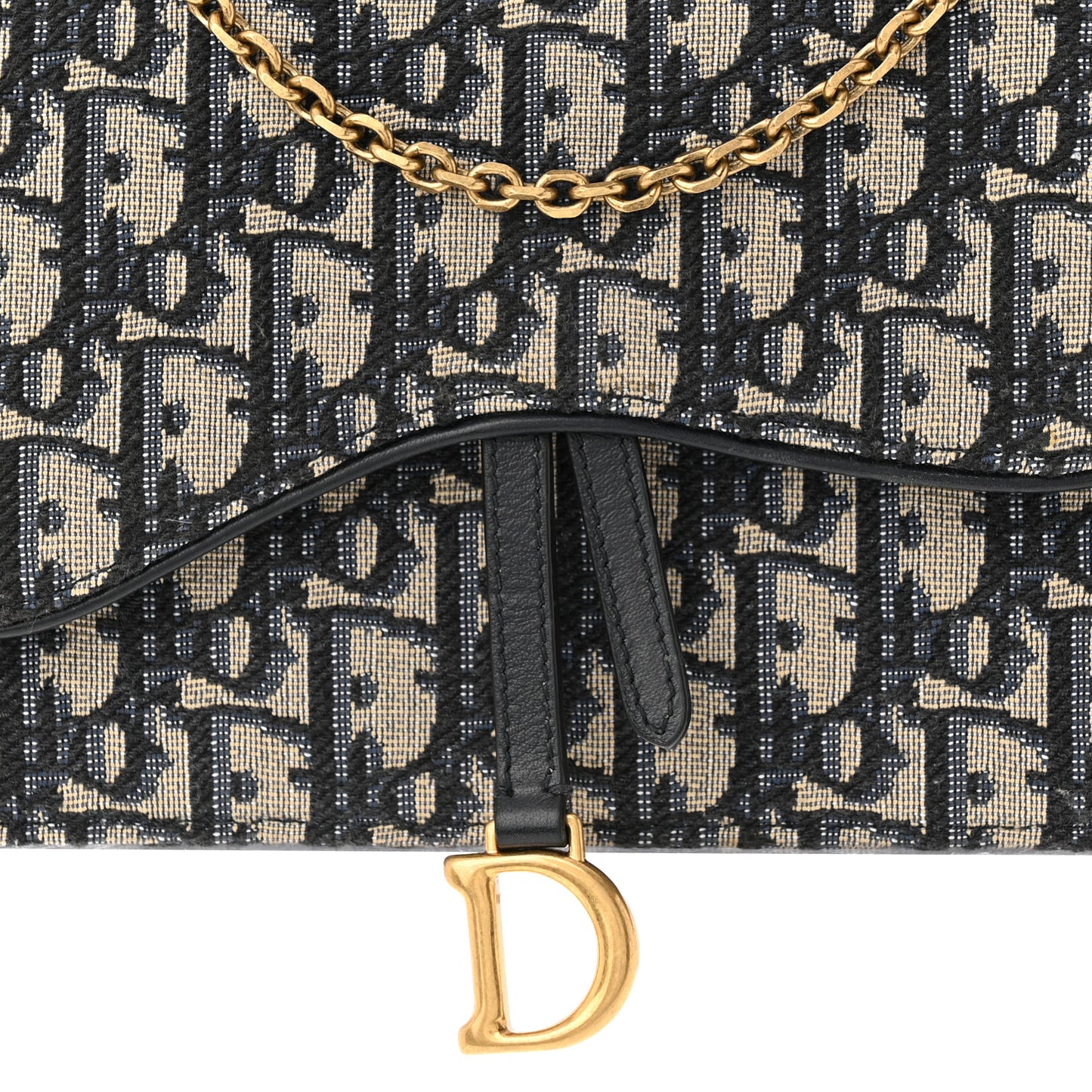Oblique Saddle Chain Pouch Blue