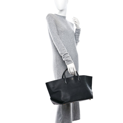 Khaite Smooth Calfskin Medium Amelia East West Tote Black 2 of 8