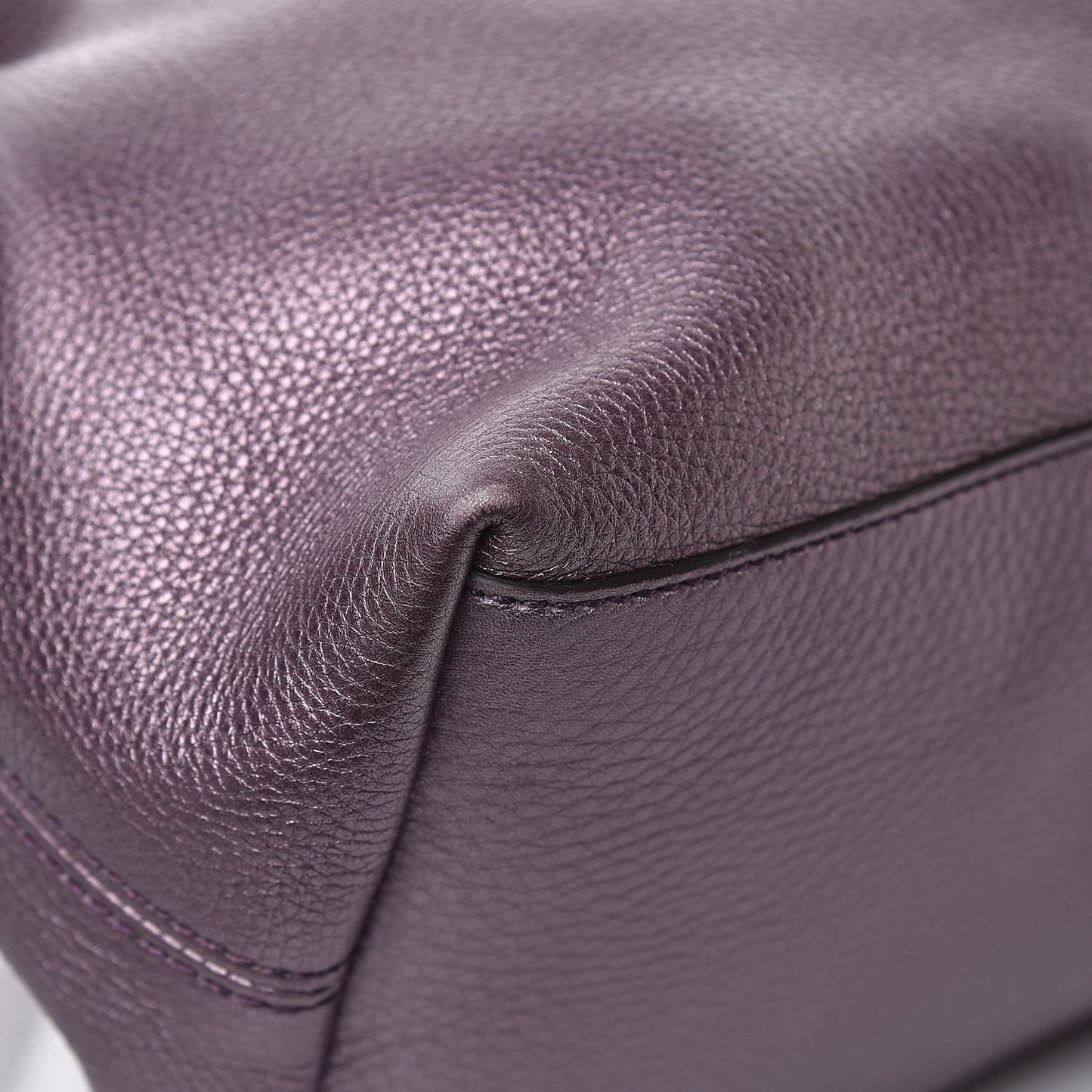 Metallic Pebbled Calfskin Medium Soho Chain Shoulder Bag Purple