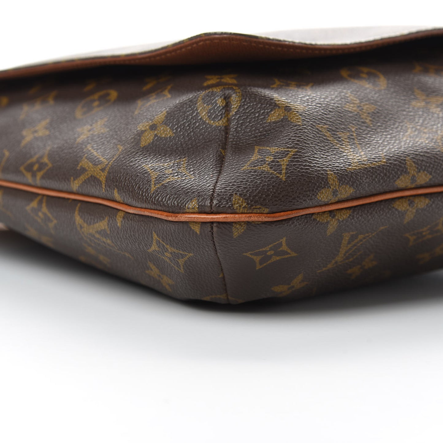 Monogram Musette GM