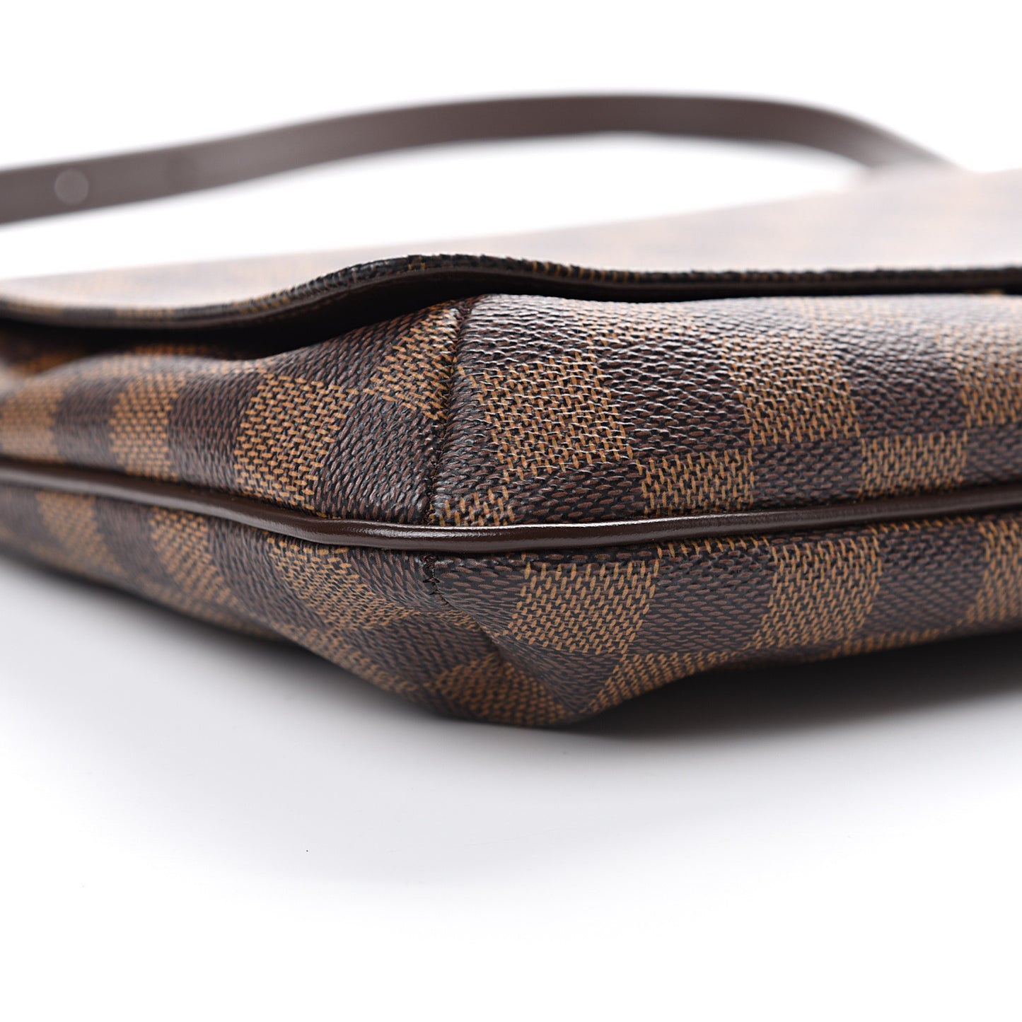Damier Ebene Musette Tango