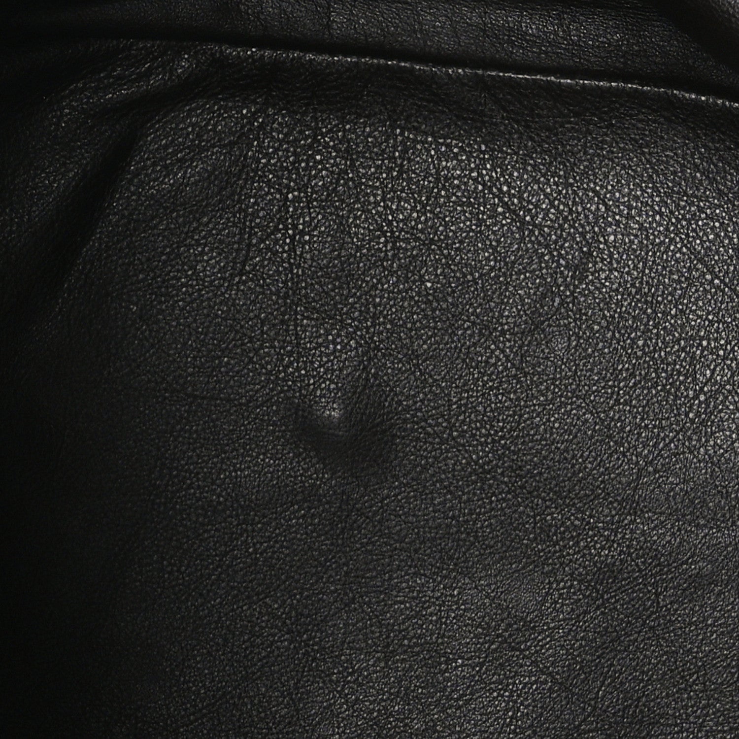 Louis Vuitton Monogram Alligator Trim Mahina XL 9 of 12