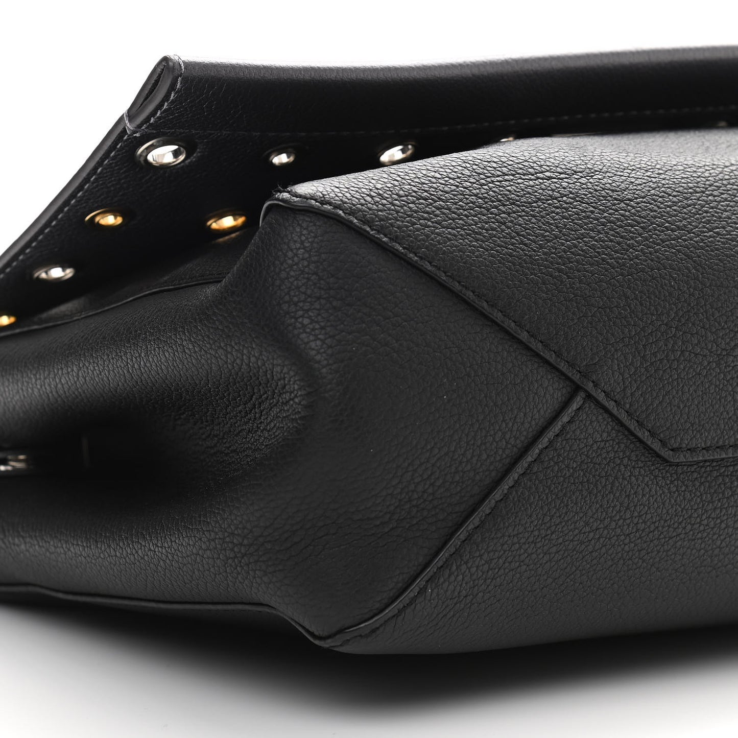 Soft Calfskin Eyelet Lockme II Top Handle Gris Silver