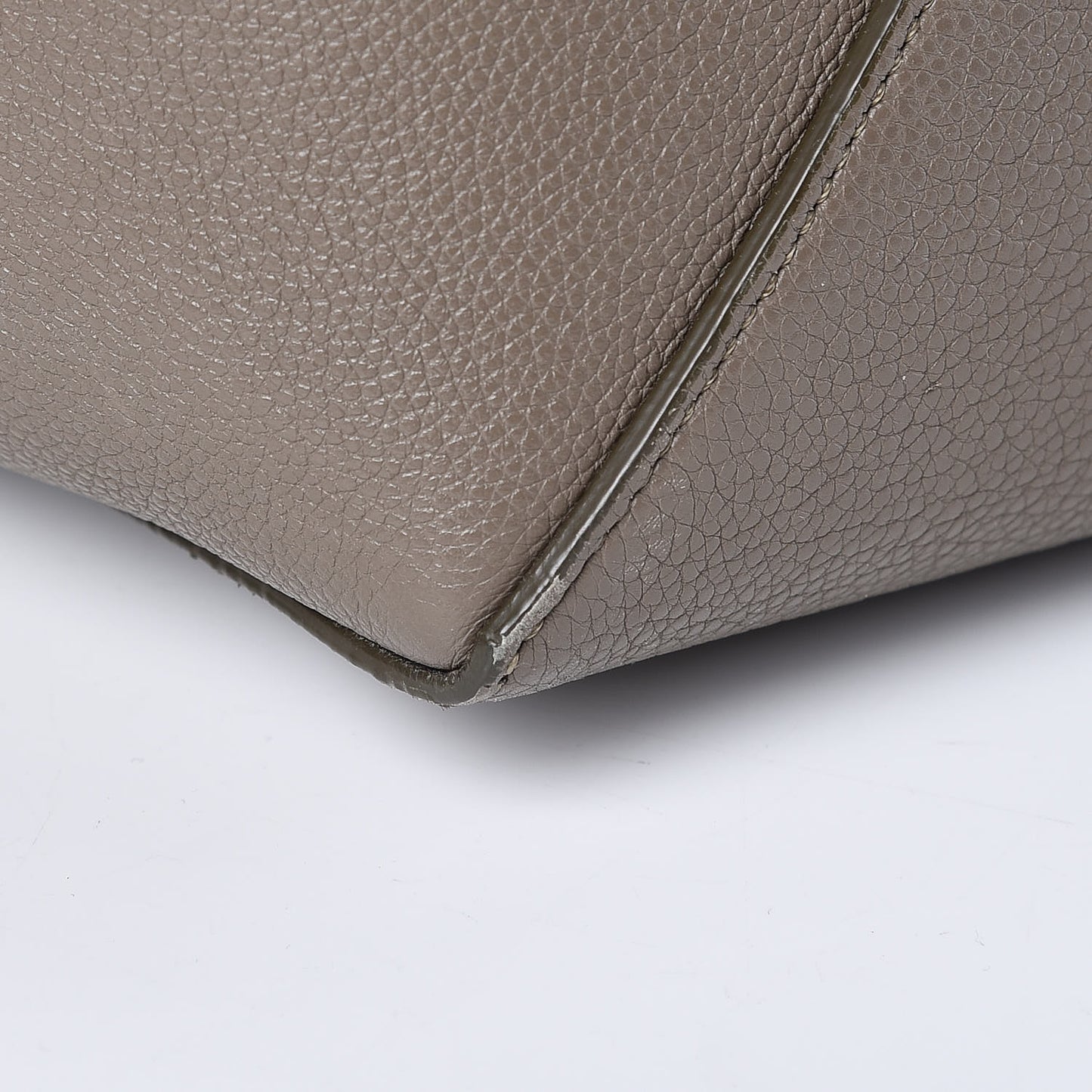 Soft Grained Calfskin Medium Belt Cabas Phantom Taupe