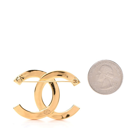 Chanel Metal Paris Button CC Large Brooch Gold 2 of 4