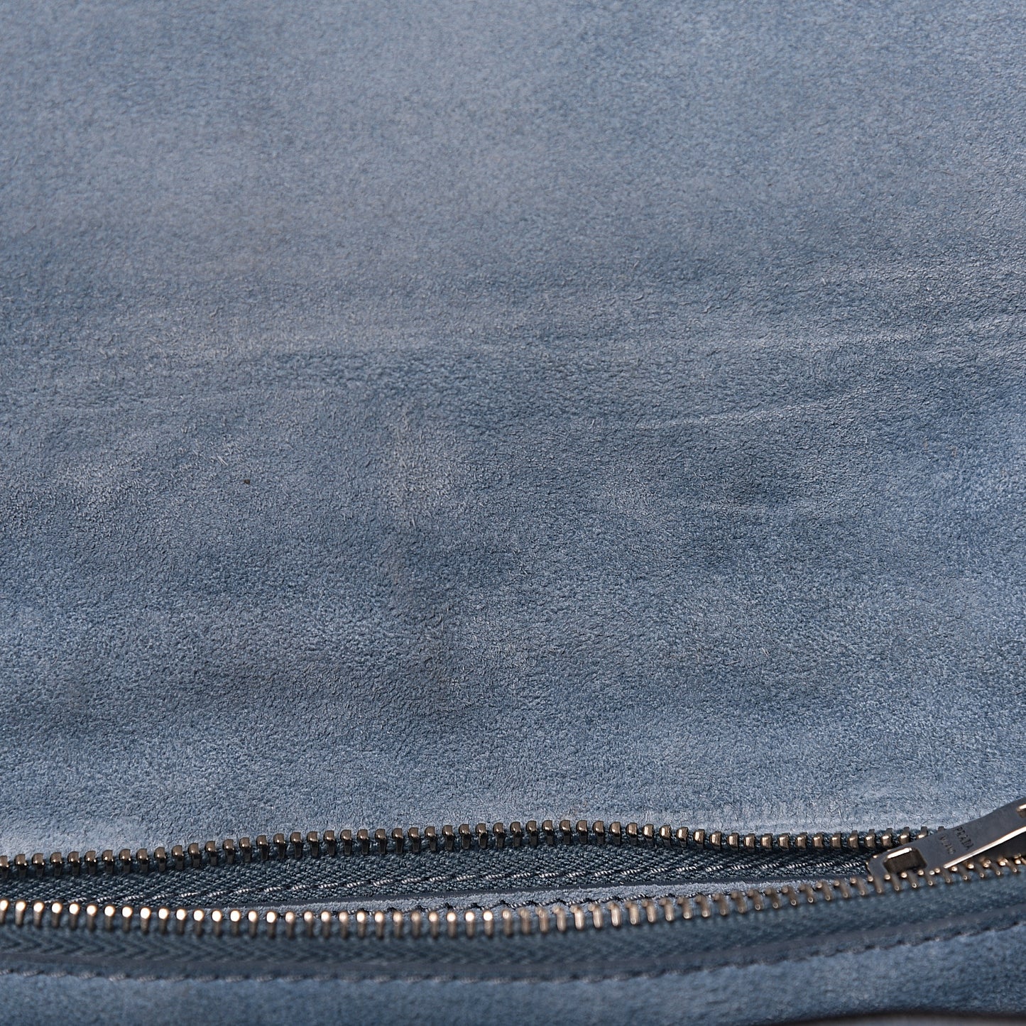 Glace Calfskin Sfumata Cahier Bag Argilla Astrale