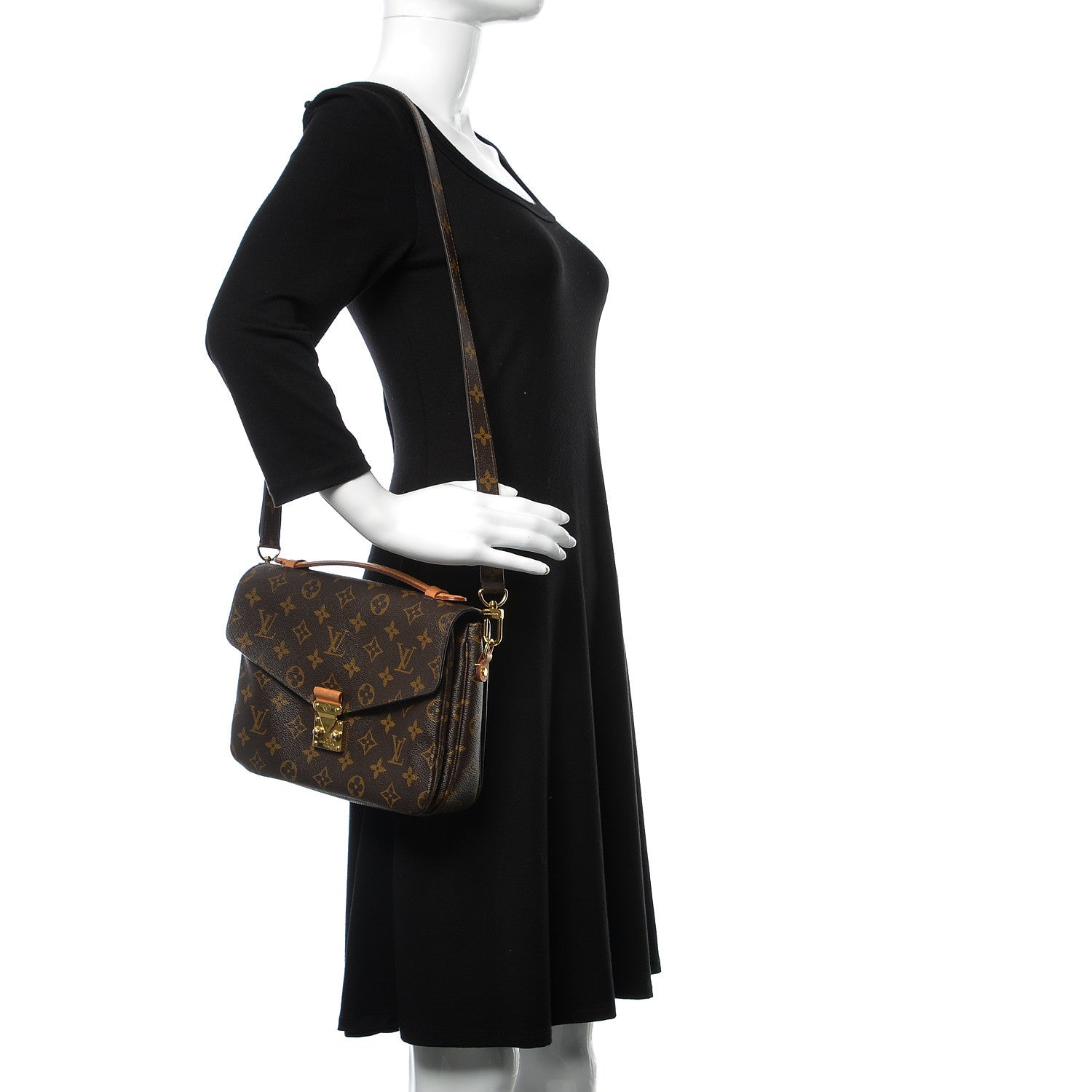 Louis Vuitton Monogram Pochette Metis 2 of 16