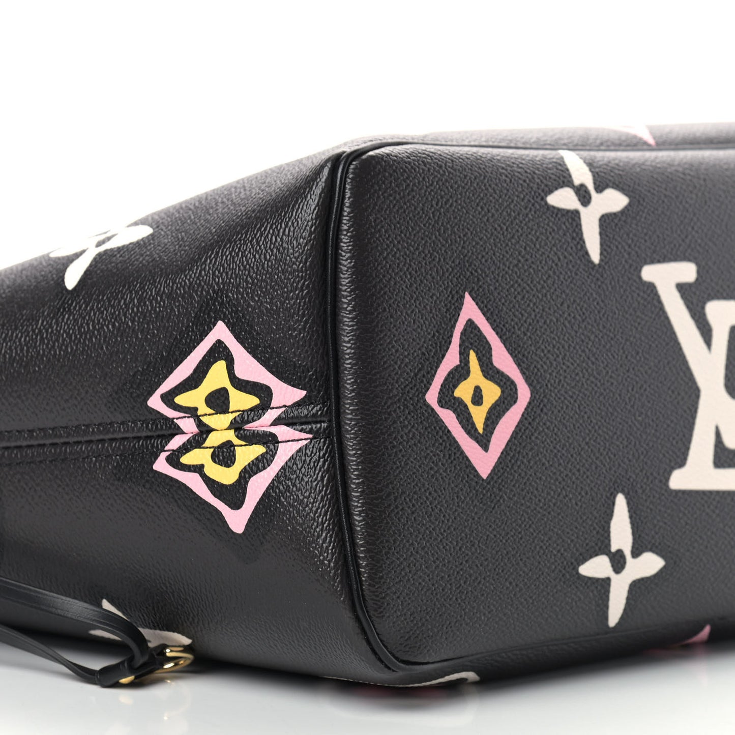 Monogram Giant Wild At Heart Neverfull MM Black