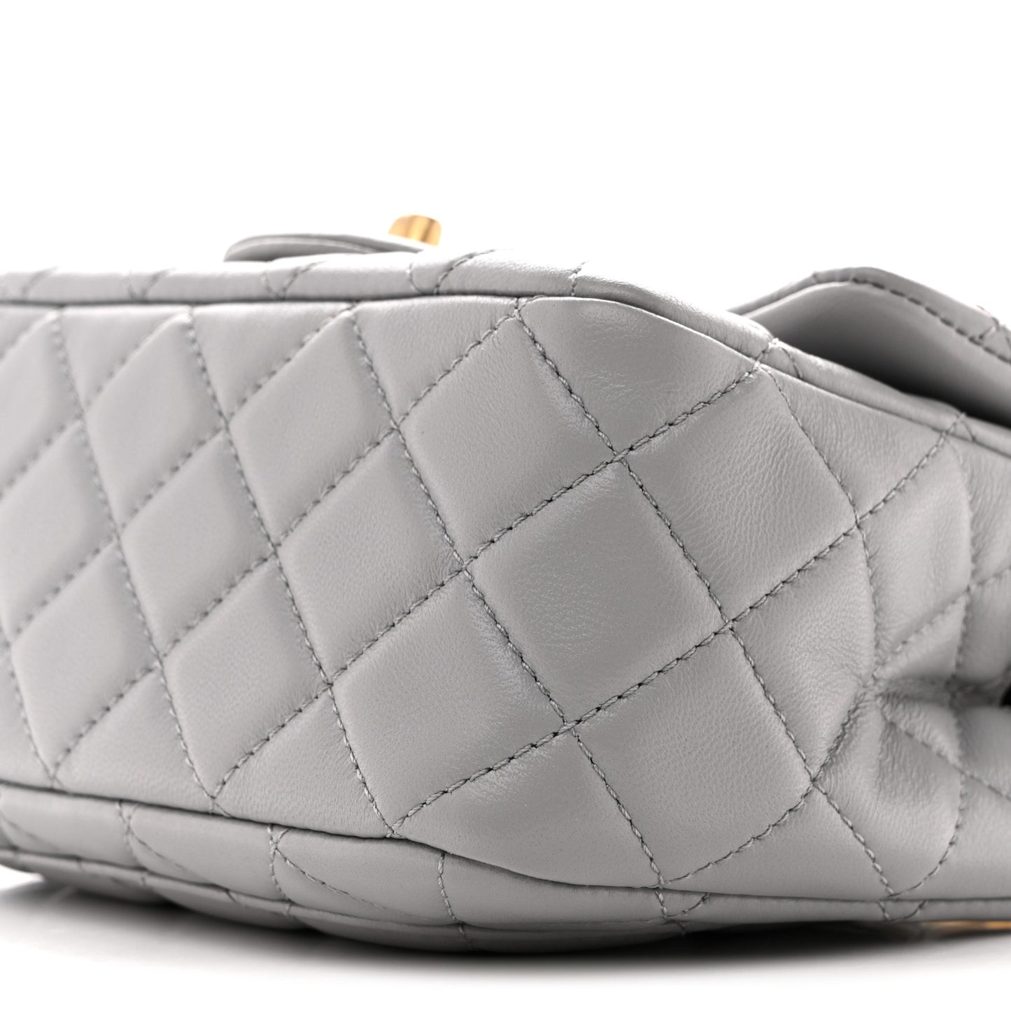 Lambskin Quilted Mini Pearl Crush Flap Light Grey