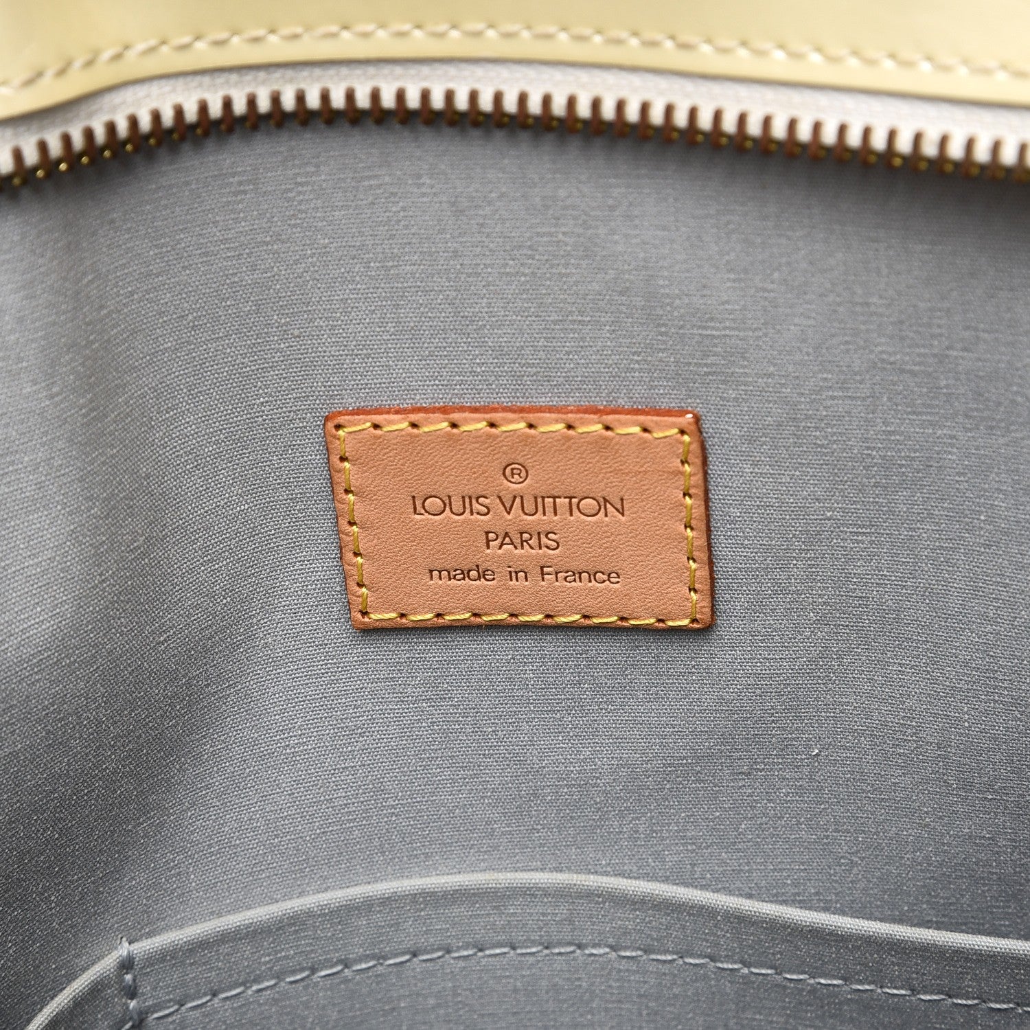Louis Vuitton Vernis Brentwood Perle 6 of 11