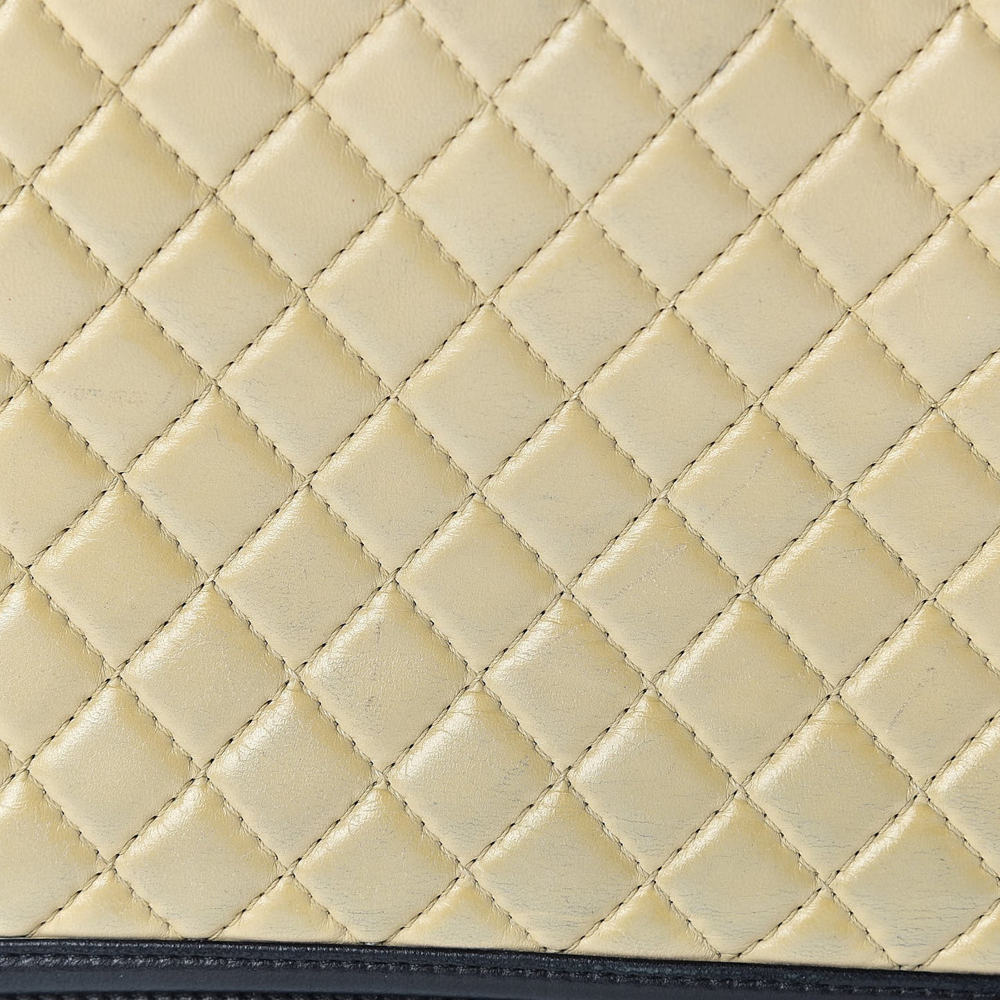 Lambskin Quilted Large Boy Flap Beige Black