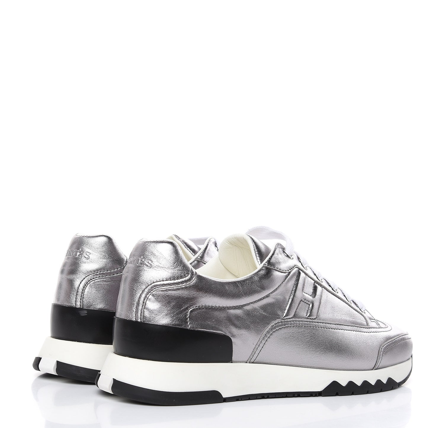 Metallic Nappa Womens Trail Sneakers 37.5 Gris Argente