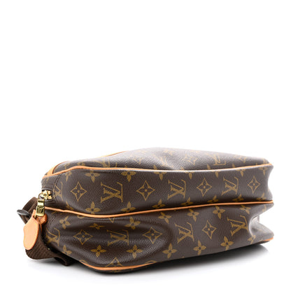 Louis Vuitton Monogram Reporter PM 4 of 10