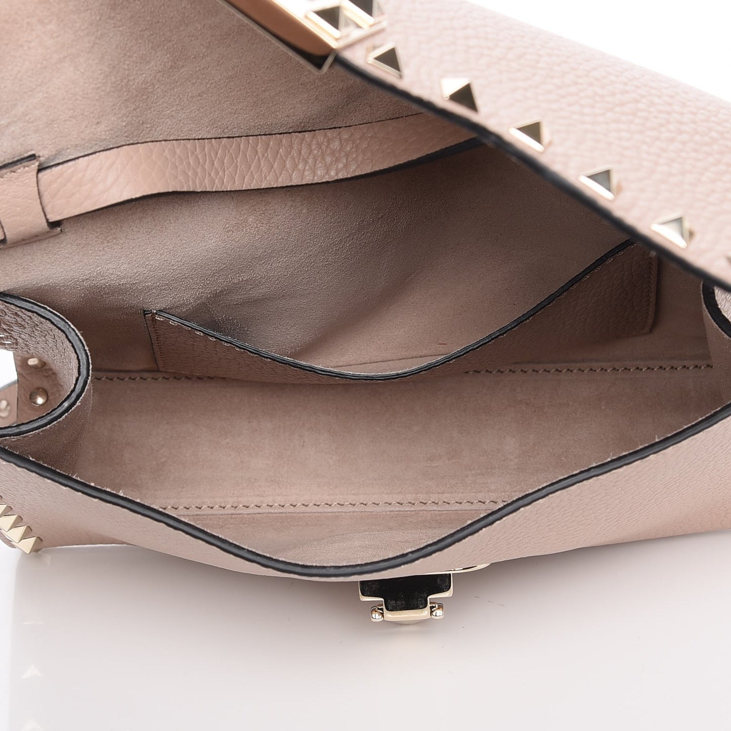 Pebbled Calfskin Medium Rockstud Flip Lock Crossbody Bag Poudre
