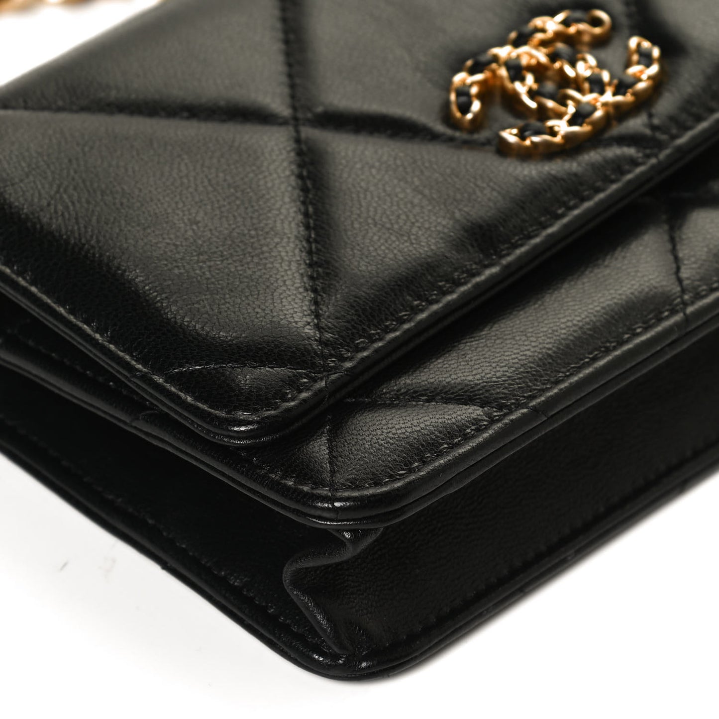 Goatskin Quilted Chanel 19 Wallet On Chain WOC Black