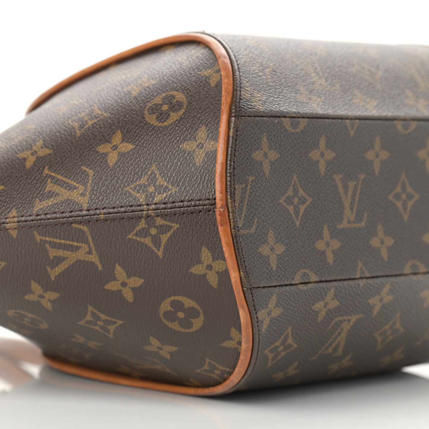 Monogram Ellipse MM