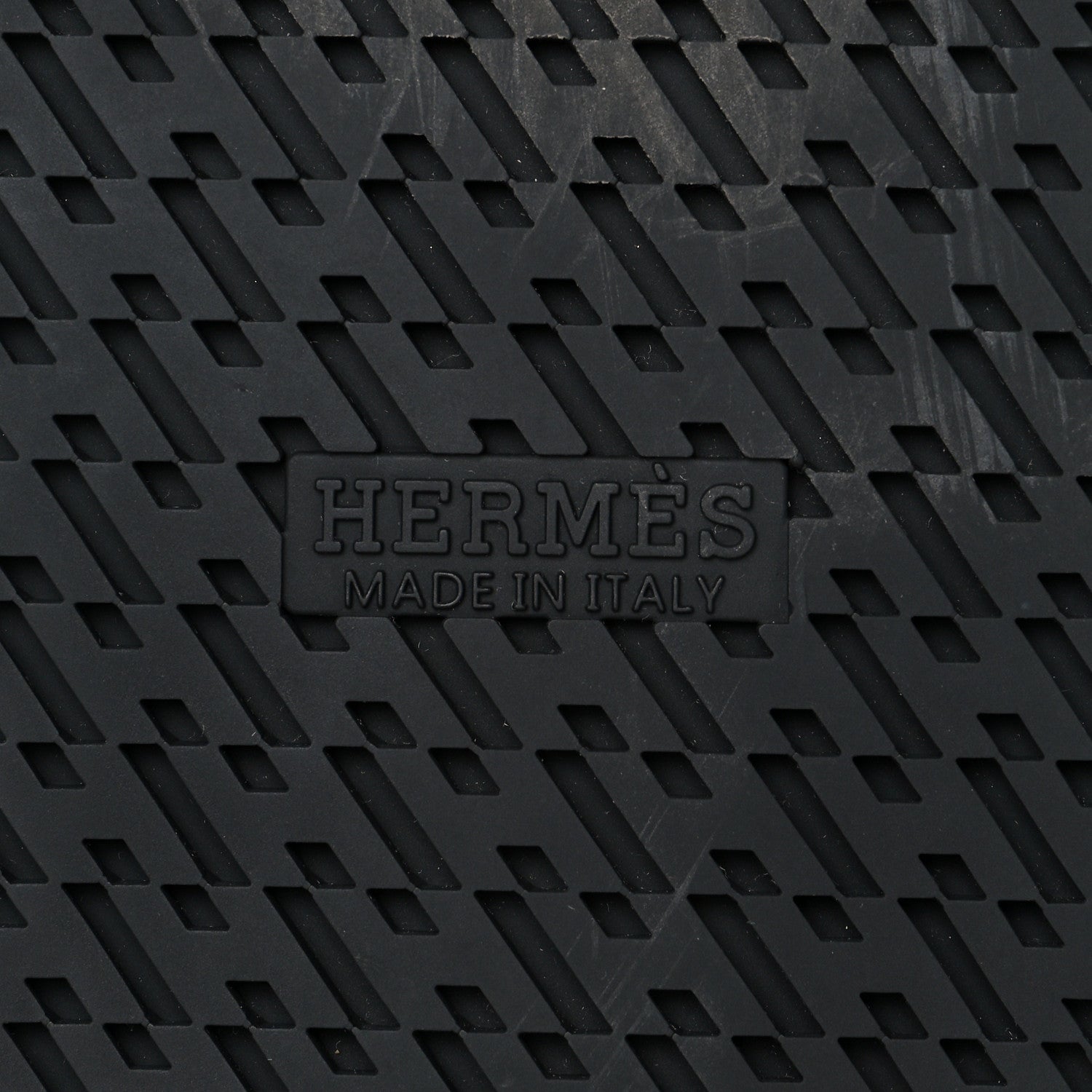 Hermes Taurillon Clemence Birkin 35 Raisin 22 of 58