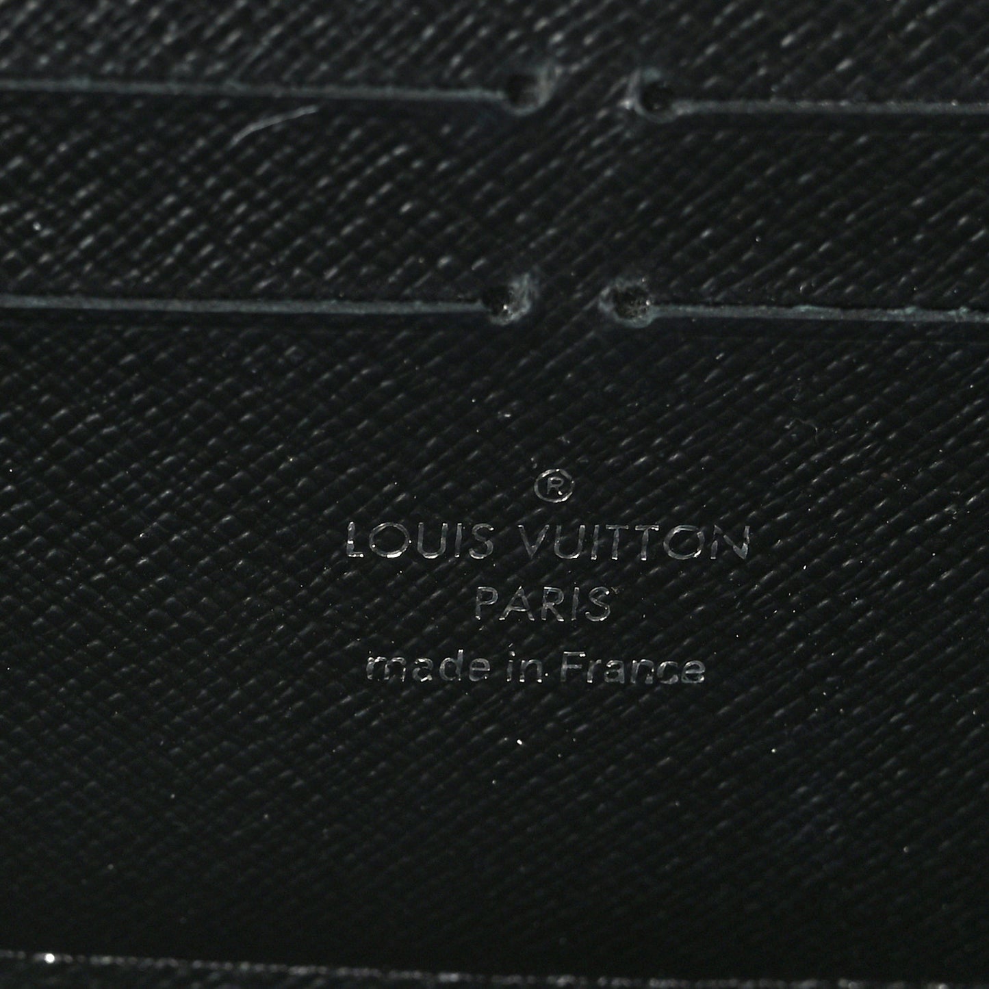 Epi Twist Chain Wallet Black