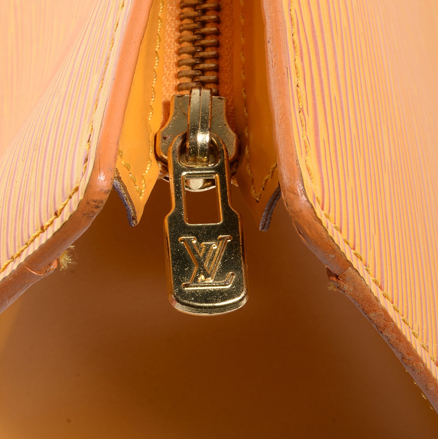 Louis Vuitton Epi Sac Triangle Tassil 9 of 9