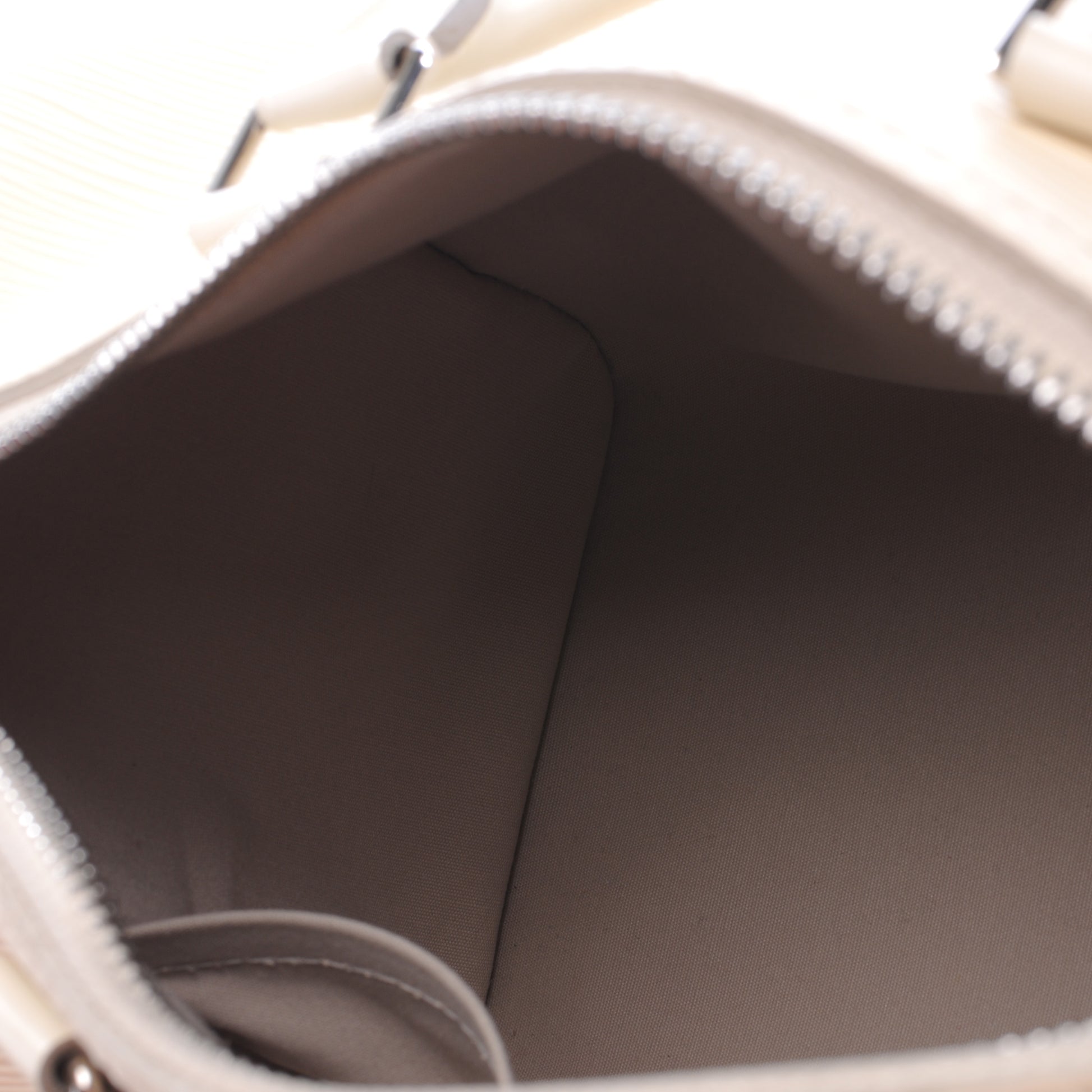 Louis Vuitton Epi Speedy 25 Ivory 8 of 8