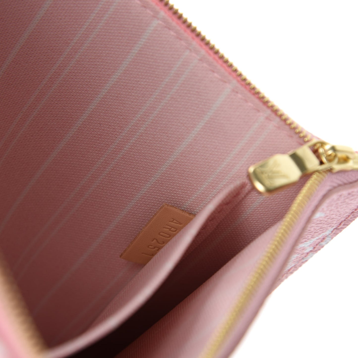 Monogram By The Pool Neverfull MM Pochette Light Pink