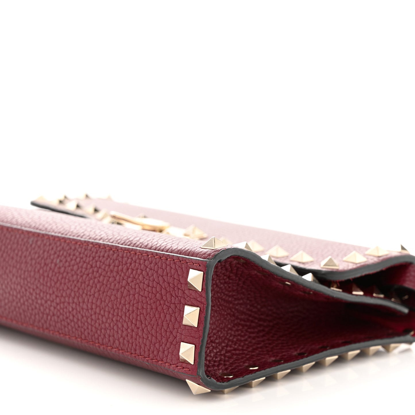 Pebbled Calfskin Medium Rockstud Flip Lock Crossbody Bag Rubin