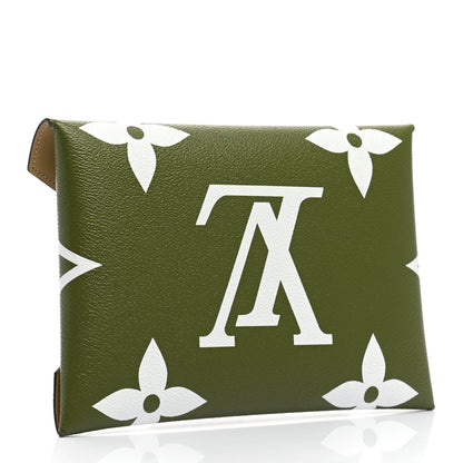 Louis Vuitton Monogram Giant Kirigami Pochette Set 4 of 11