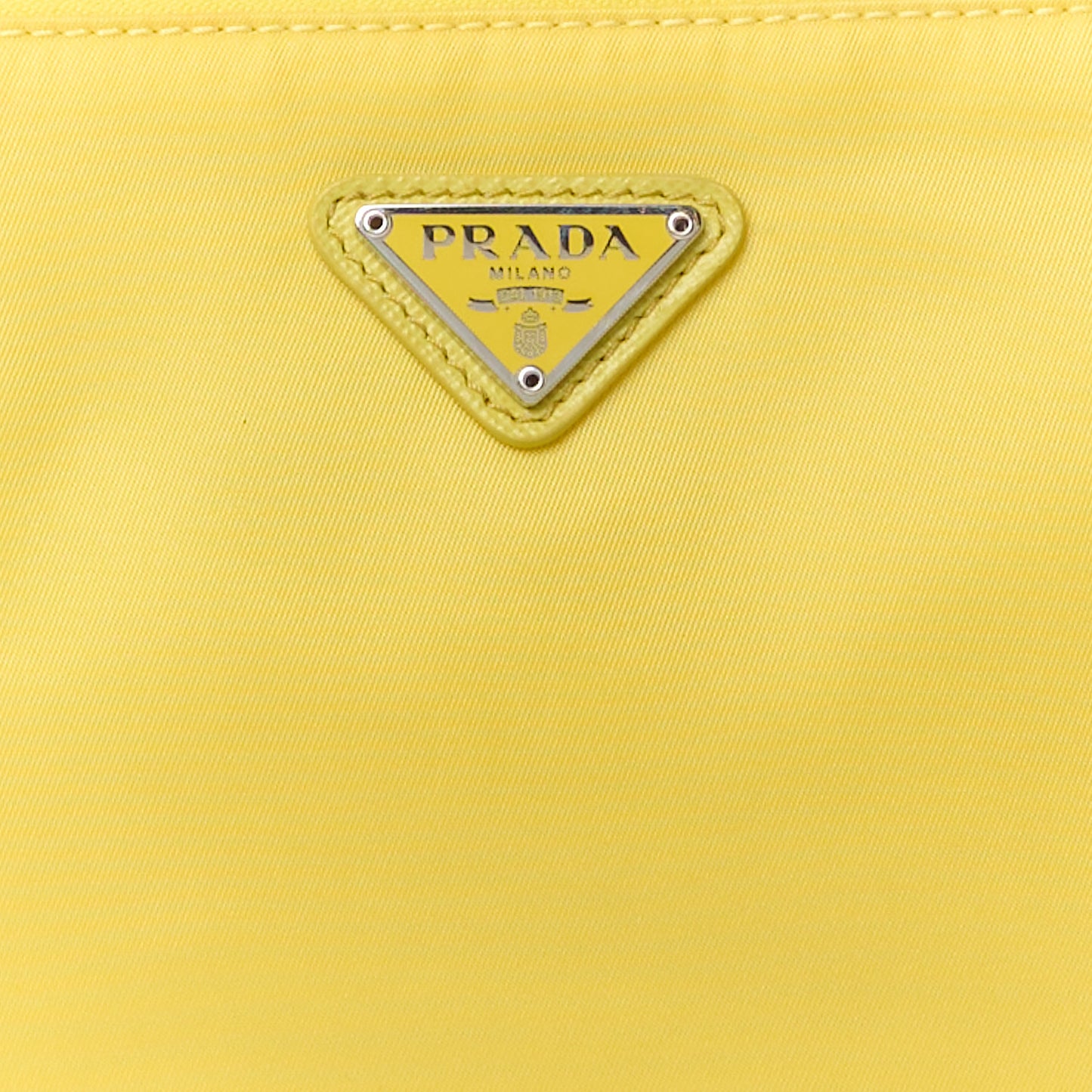 Re-Nylon Vela Pouch Cedro