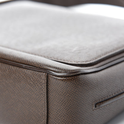 Louis Vuitton Taiga Roman PM Messenger Grizzli 9 of 15