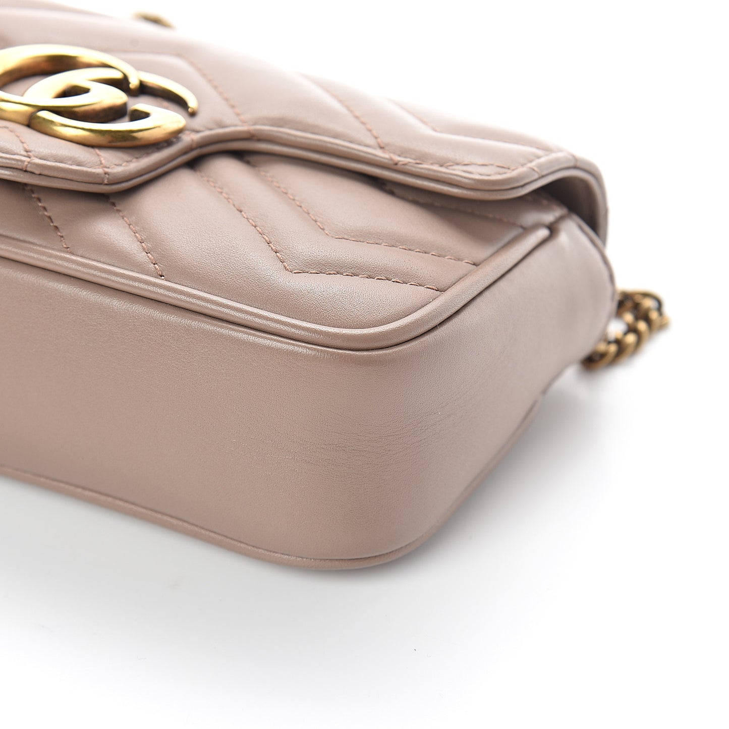 Calfskin Matelasse Super Mini GG Marmont Shoulder Bag Porcelain Rose