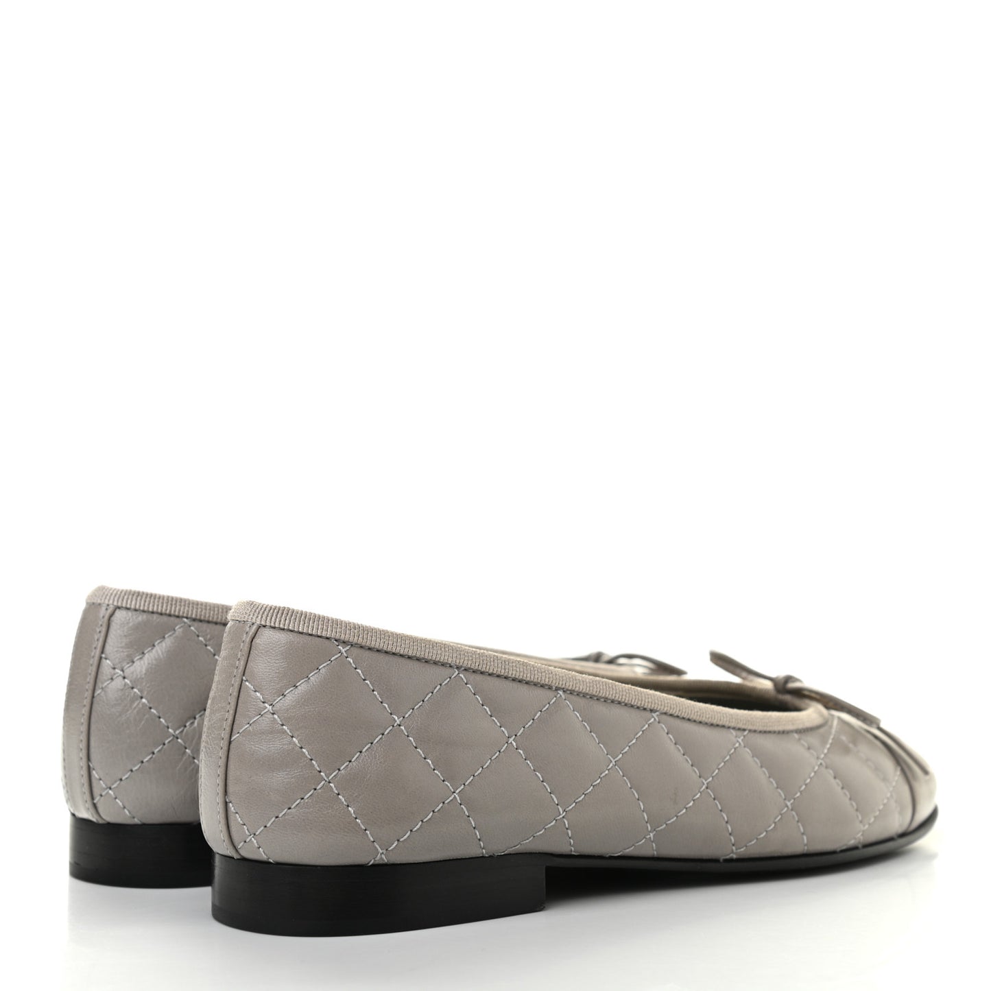 Crumpled Lambskin Quilted CC Ballerina Flats 35 Grey