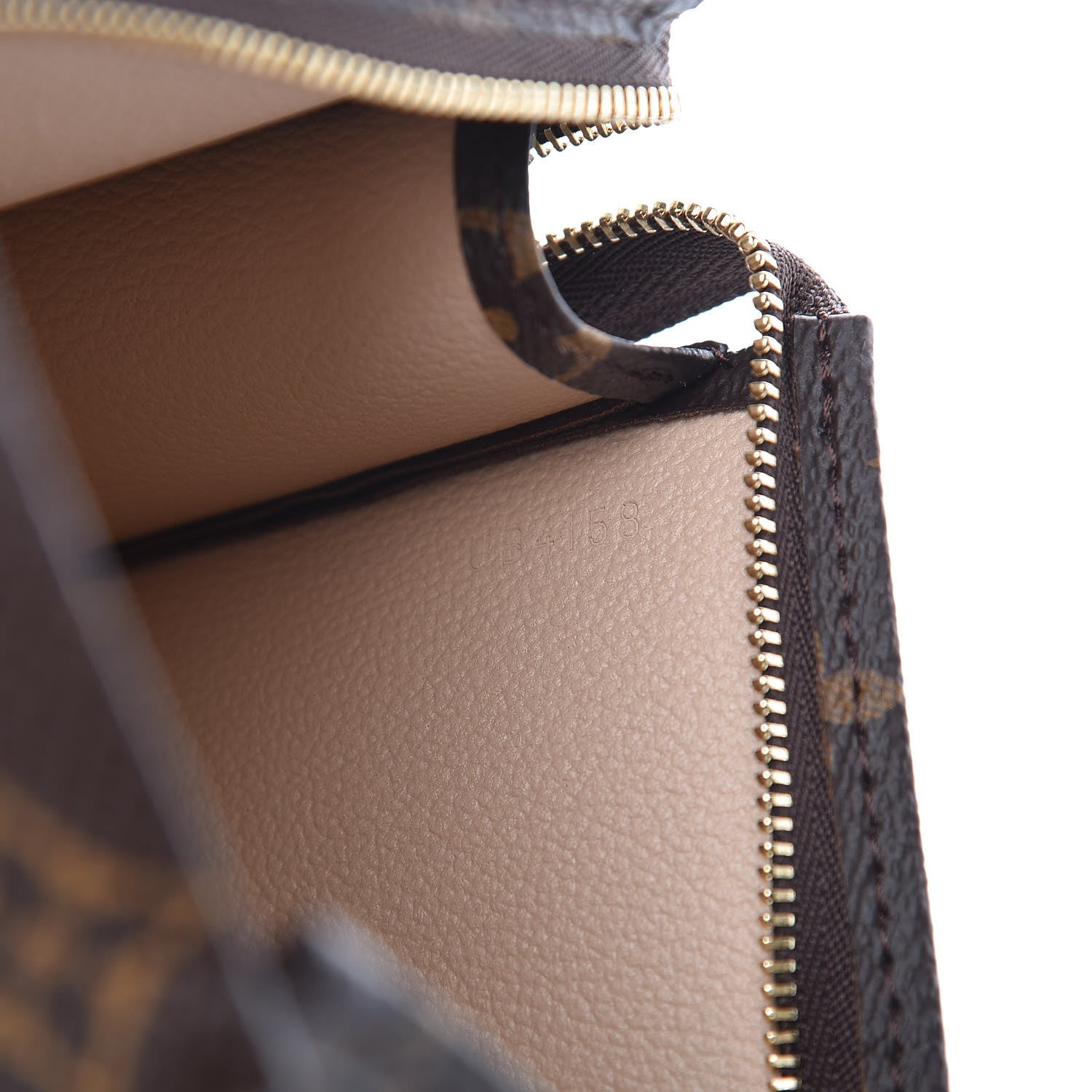 Louis Vuitton Monogram Toiletry Pouch 19 7 of 8