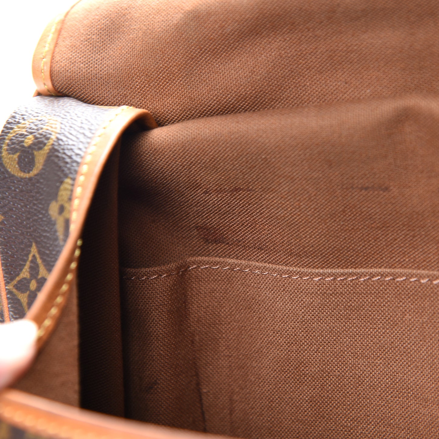 Monogram Saumur 35