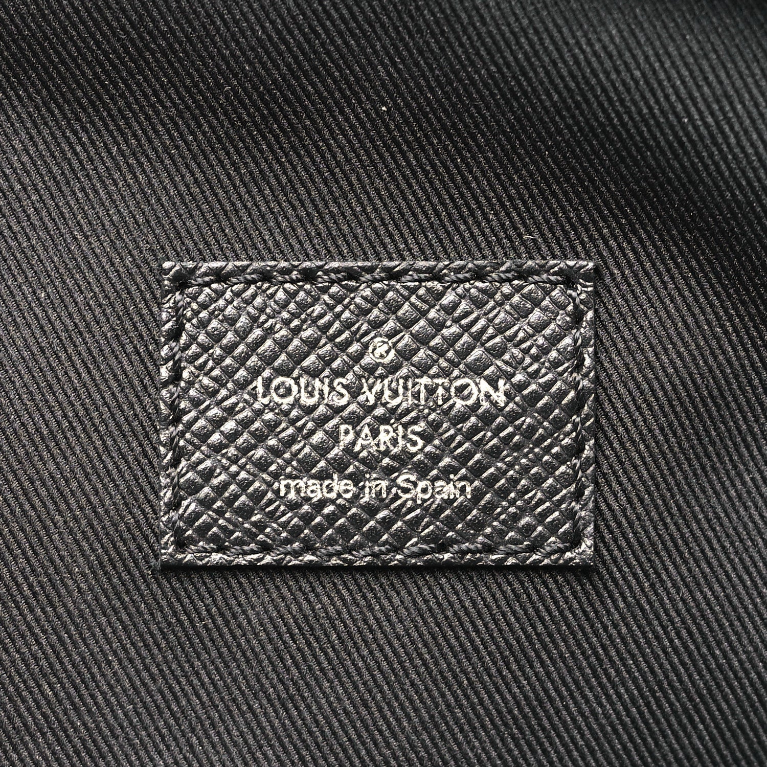 Louis Vuitton Taiga Avenue Sling Bag Black 6 of 9