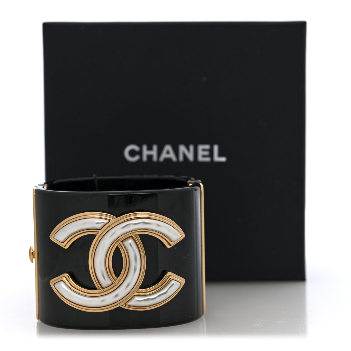 Chanel Resin Pearl Enamel Oversized CC Cuff Bracelet Black Pearly White Gold 5 of 5