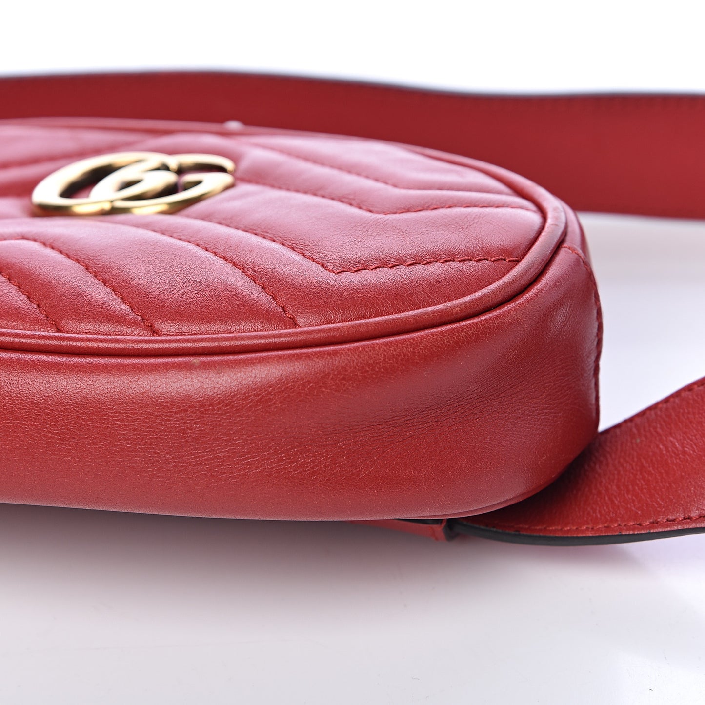 Calfskin Matelasse GG Marmont Belt Bag 105 42 Hibiscus Red