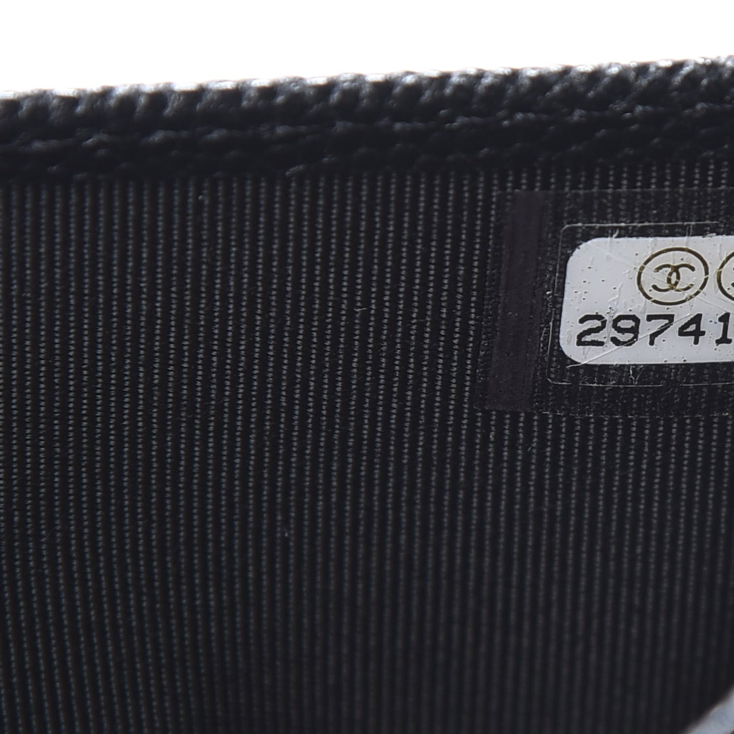 Caviar Quilted Medium Gusset Flap Wallet Black