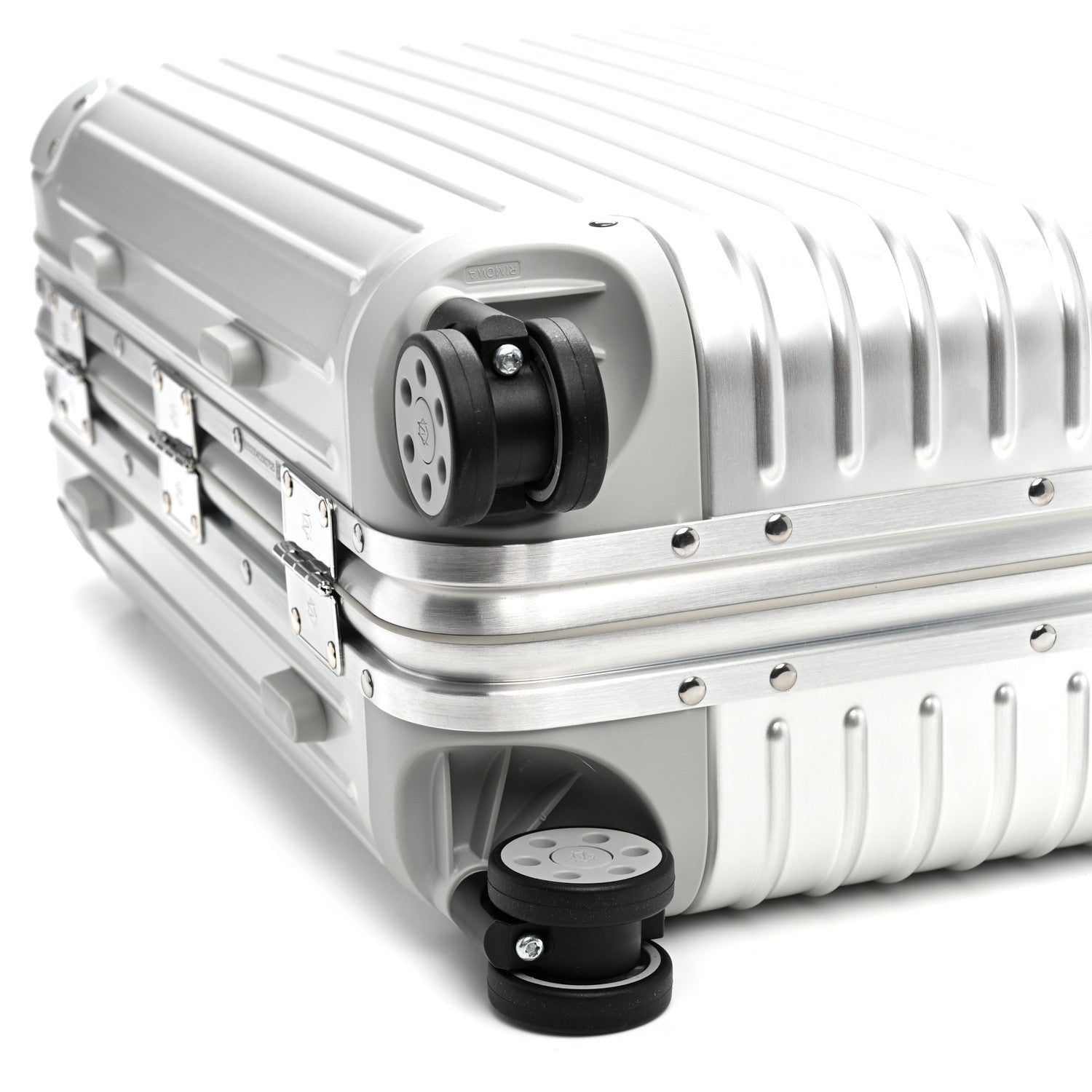 Rimowa Aluminum Original Cabin Silver 11 of 12