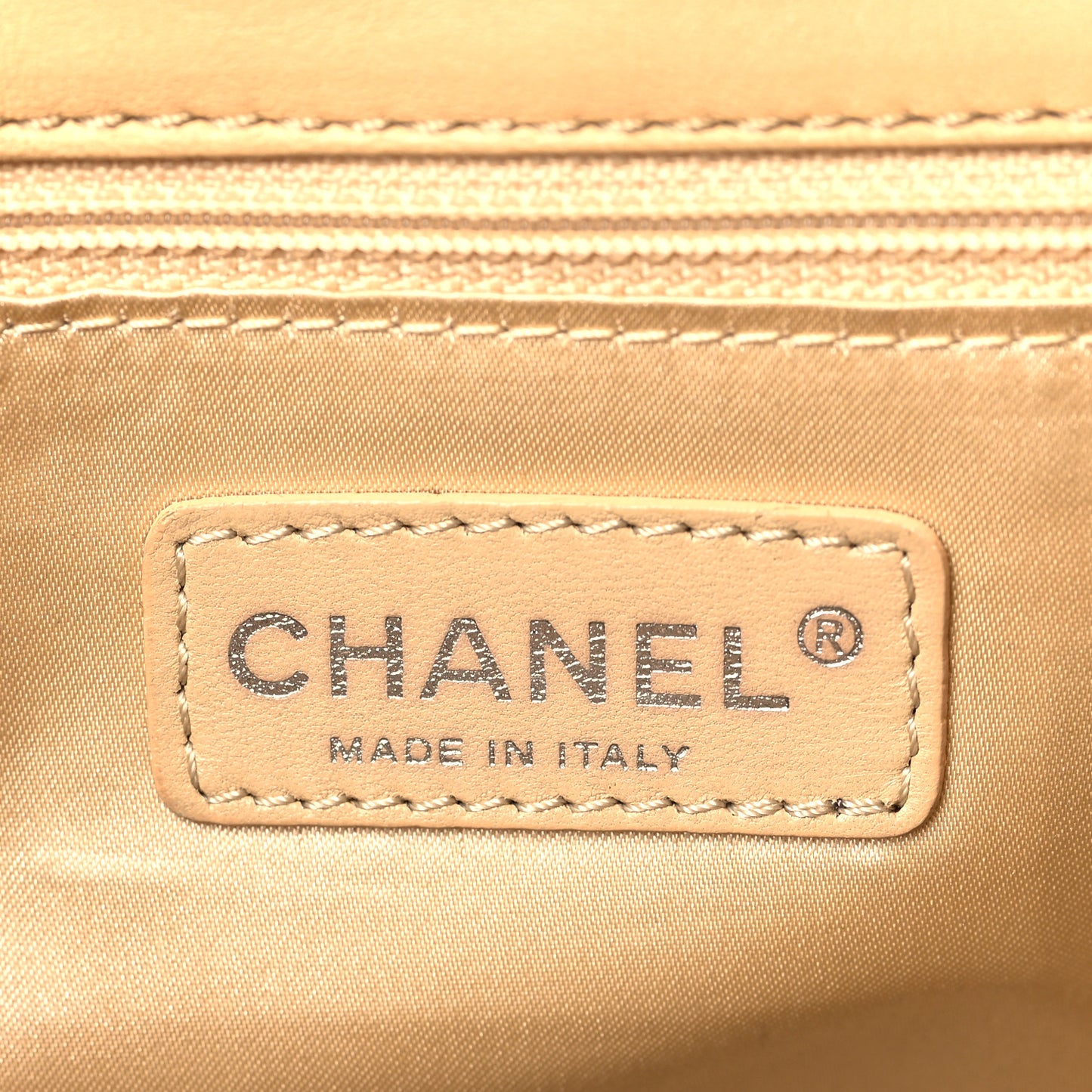Glazed Caviar Diamond Shine Large Flap Beige