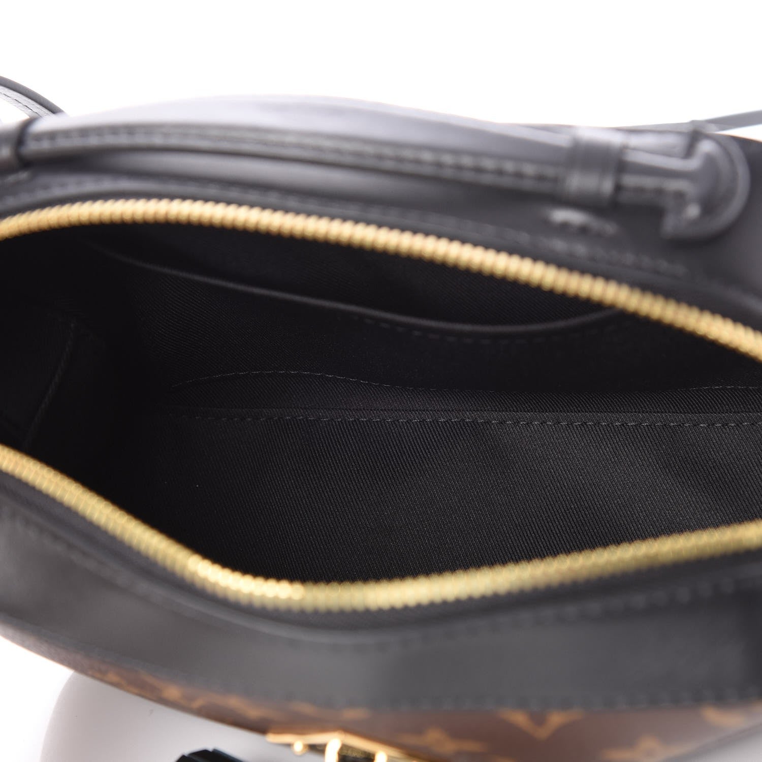 Louis Vuitton Monogram Saintonge Black 6 of 7