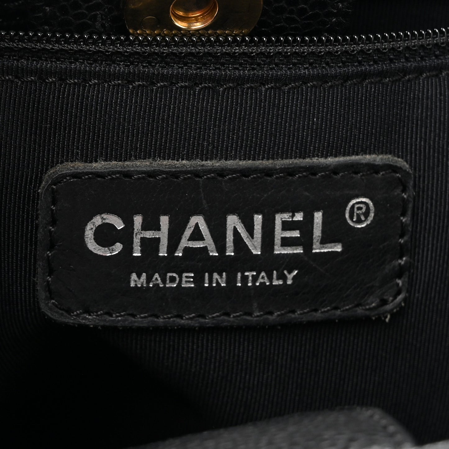 Caviar Quilted Petit Shopping Tote PST Black