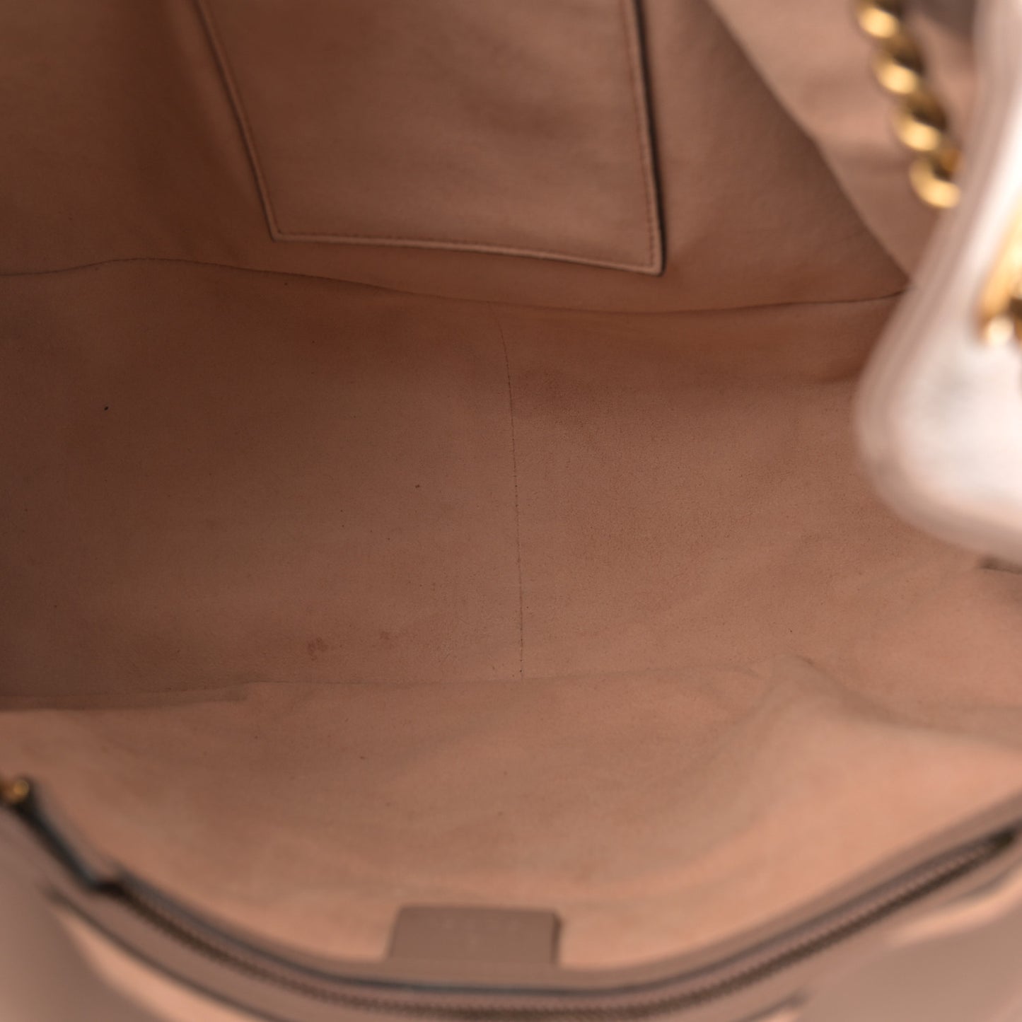 Calfskin Matelasse Medium GG Marmont Shoulder Tote Bag Porcelain Rose