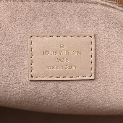 Louis Vuitton Mahina On My Side PM Galet 6 of 9